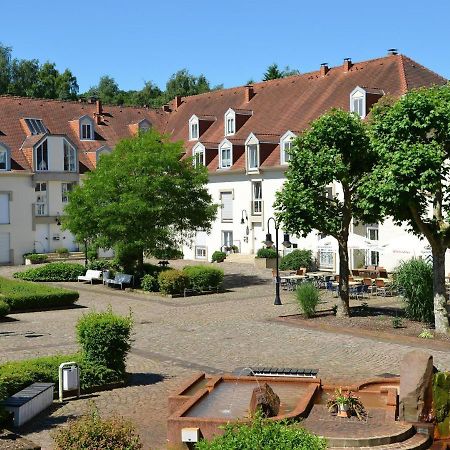 Amf Ferienwohnungen Historischer Soutyhof Saarlouis Exterior photo
